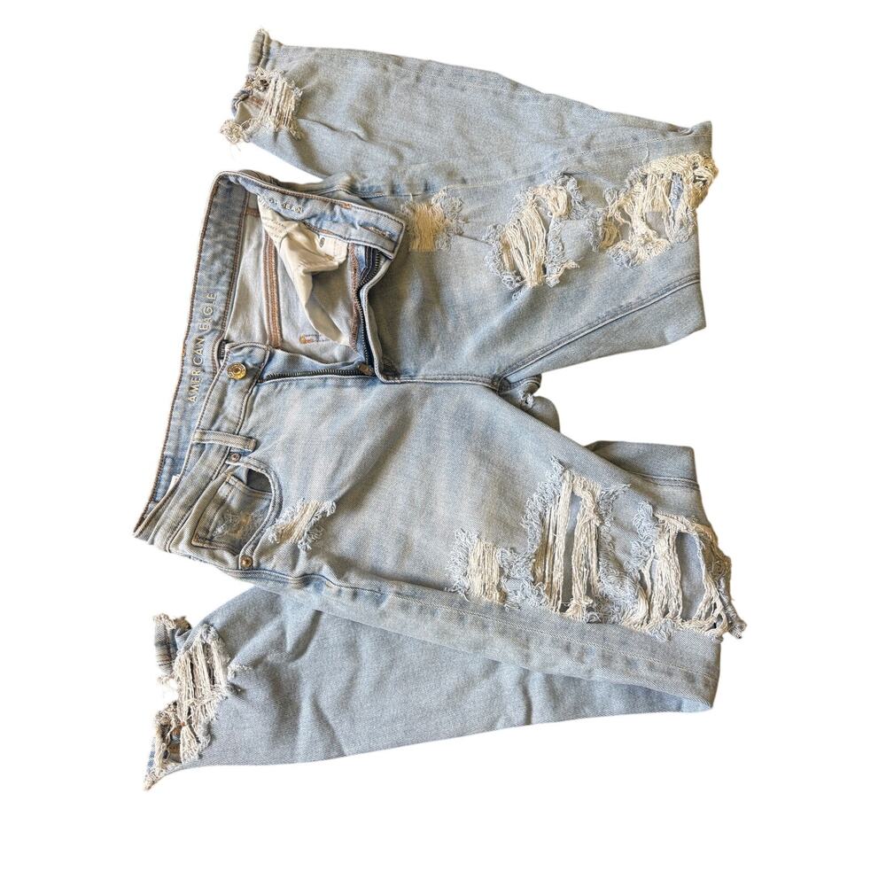 AMERICAN EAGLE LONG MOM JEANS STRETCH DISTRESSED LIGHT BLUE WOMENS SIZE 4